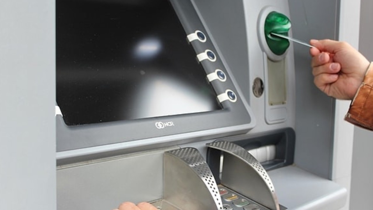 ATM'lerde para çekme limiti yükseltildi!