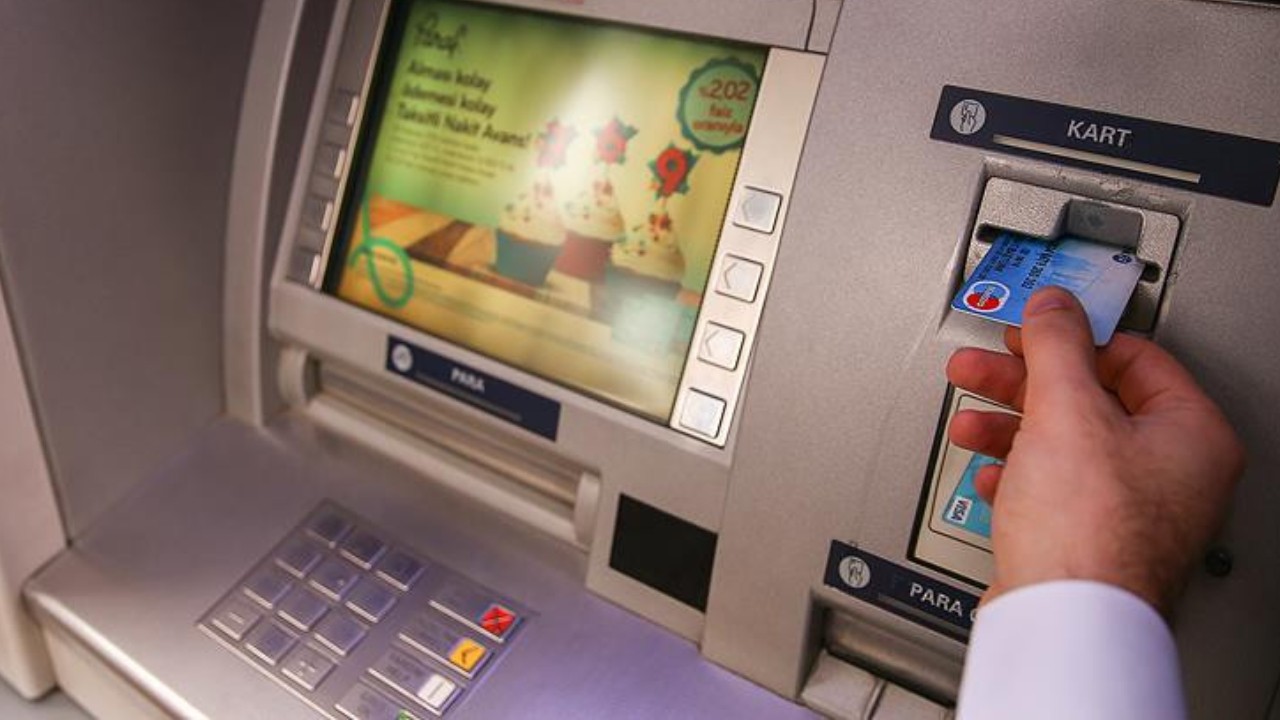 ATM'lerde yeni dönem başlıyor! 2025'ten itibaren o paralar tarihe karışıyor