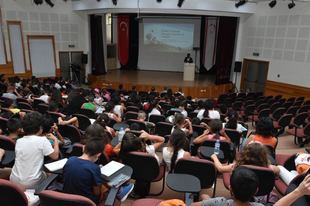 Atmosferdeki karbondioksit miktarı giderek artıyor 