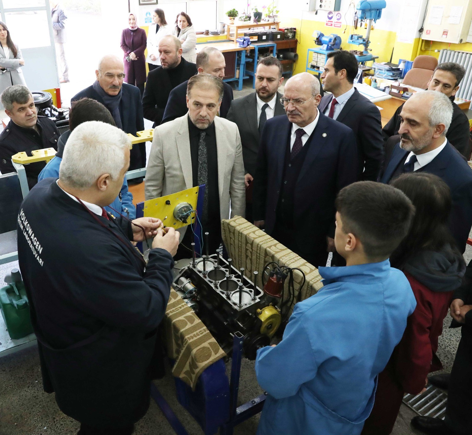 ATO Başkanı Baran Ve Milli Eğitim Bakan Yardımcısı Şamlıoğlu’ndan meslek lisesi ziyareti…