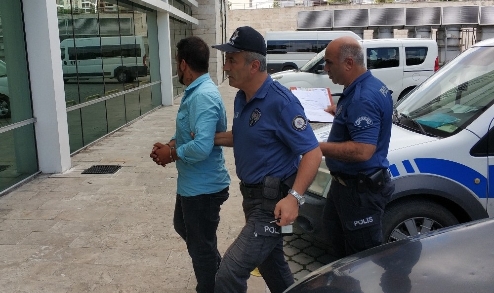 Attığı taşla otomobildeki kadını ağır yaralayan şahıs tutuklandı 
