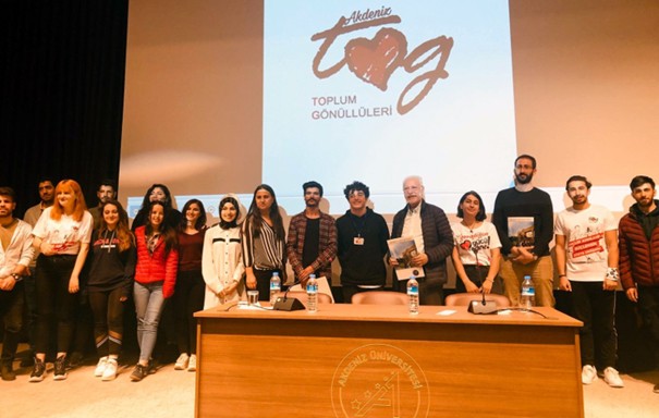 AÜ İletişim Fakültesi’nde gönüllülük kavramı konuşuldu 