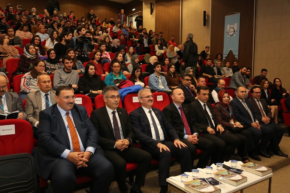 AÜ’de 3. Uluslararası Antalya Kongresi düzenlendi 