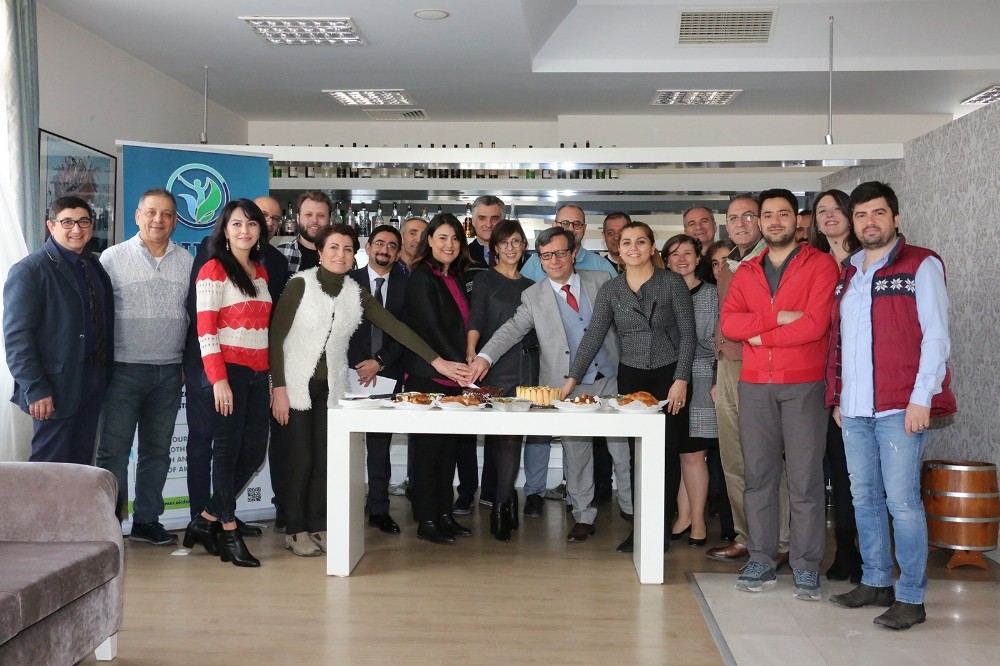 AÜ’de sağlık turizmi yöneticiliği eğitimi verildi 