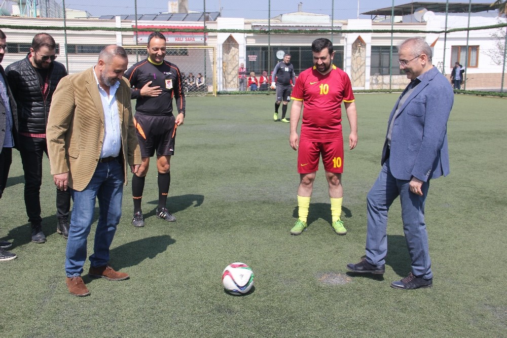 Av. Çömezoğlu anısına futbol turnuvası 