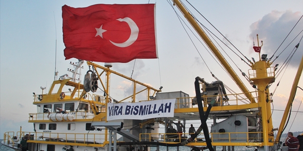 Av sezonunu kurban keserek açtılar