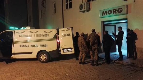 Av tüfekli dehşet… Bir aileyi yok etti!