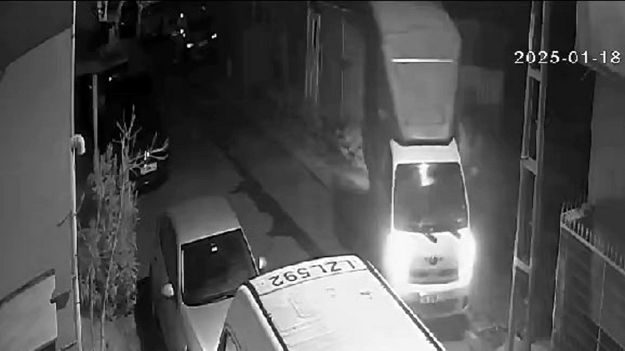 Avcılar’da 2 dakikalık hırsızlık