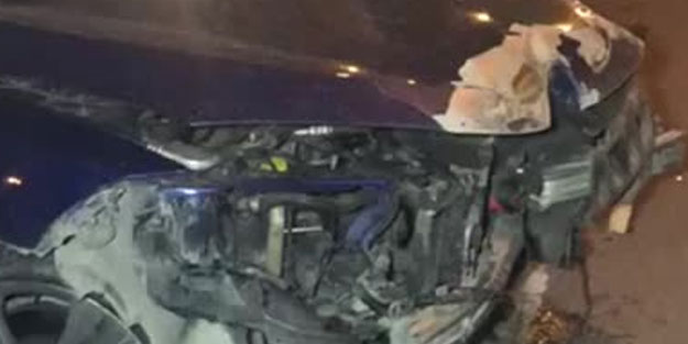 Avcılar’da bariyerlere çarpan aracın sürücüsü hayatını kaybetti