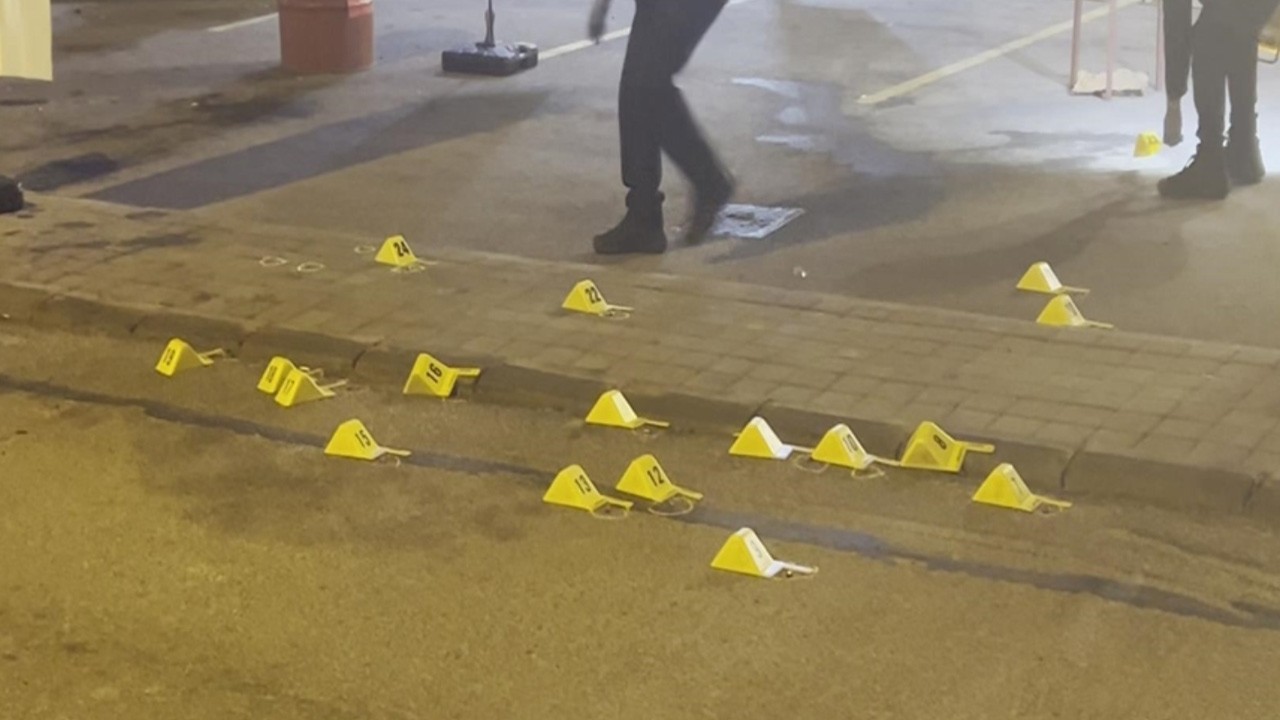 Avcılar’da dönerciye silahlı saldırı! Yaralılar var