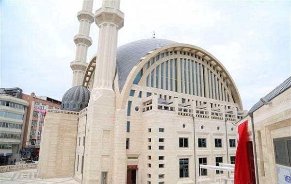 Avcılar’da hangi camilerde cuma namazı kılınacak? | Hangi camilerde cuma namazı kılınıyor
