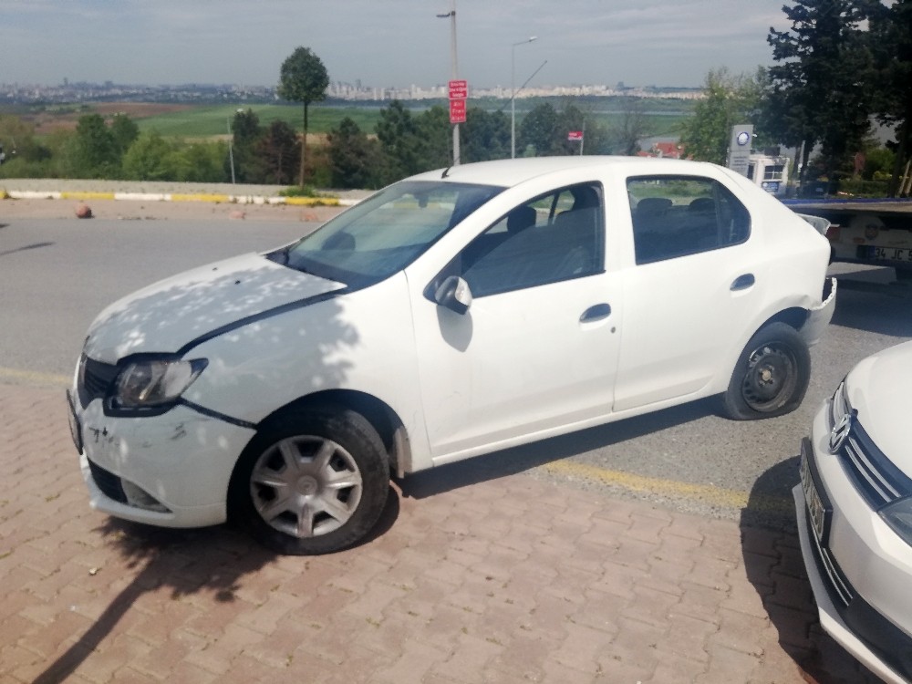 Avcılar’da hareketli anlar: Polisi gören uyuşturucu tacirleri kaçtı 