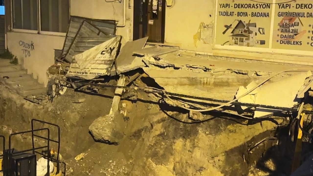 Avcılar'da merdiveni çöken ve kolonlarından sesler gelen 5 katlı bina tahliye edildi