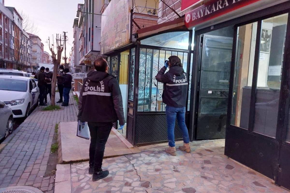 Avcılar'da motosikletli iki kişi dernek binasına silahlı saldırı düzenledi