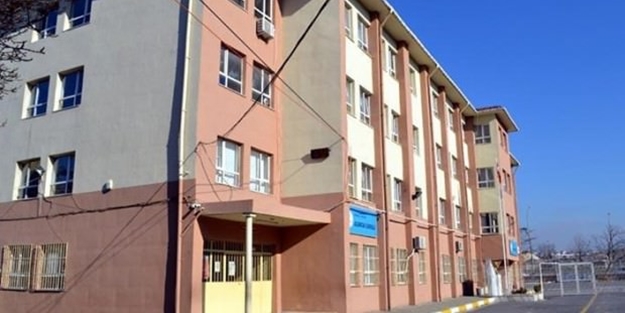Avcılar'da yarın için 2 okula tatil kararı!