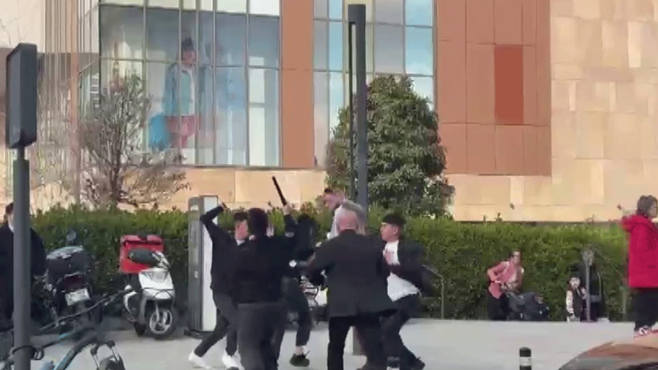 AVM önünde dehşet anları