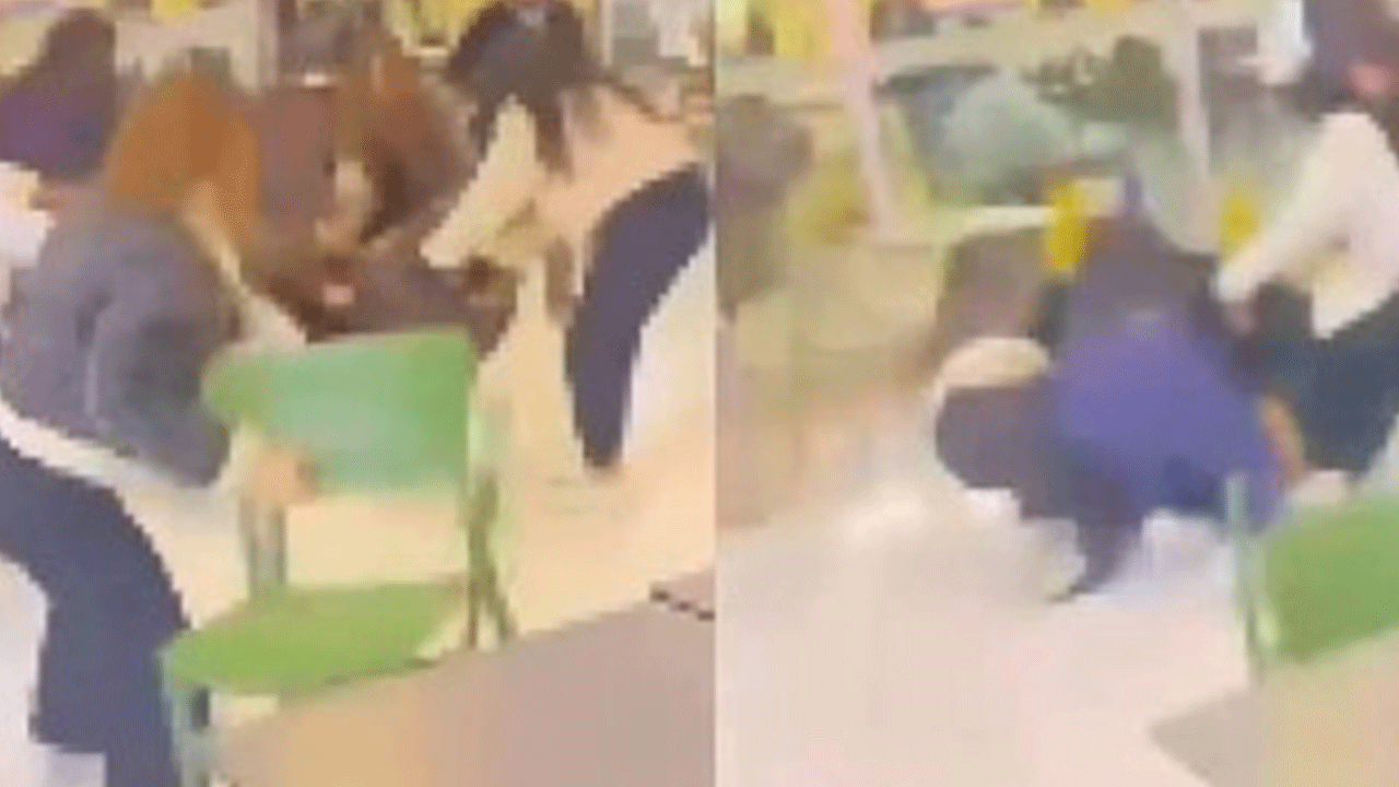 AVM'de kız kavgası: Yumruk ve sandalyeler havada uçuştu!