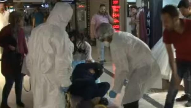 AVM'de korkutan olay! Korgodan gelen paketi açınca...