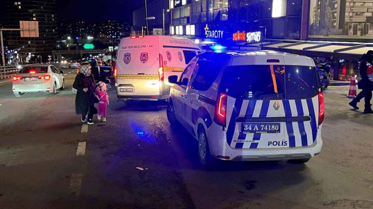 AVM'nin önünde silahlı saldırı!