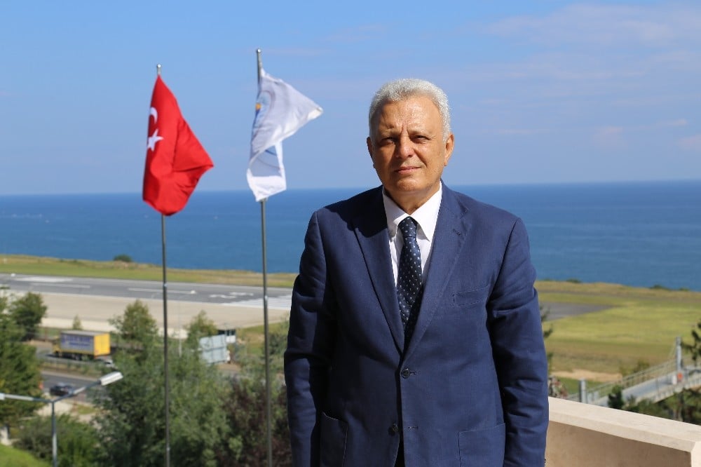 Avrasya Üniversitesi akademik kadrosunu güçlendirmeye devam ediyor 