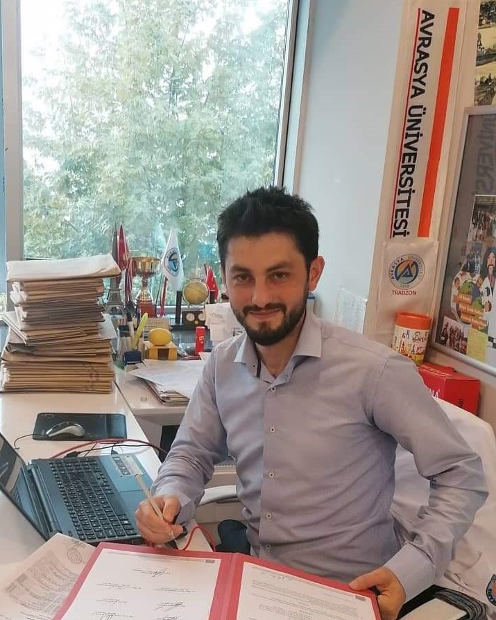 Avrasya Üniversitesi Öğretim Görevlisi Arif Aksoy: “Panik yok, tedbir var” 