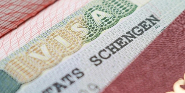 Avrupa Birliği'nden Üç arap ülkesi için 5 yıllık vize kolaylığı! Kararı resmen açıkladı