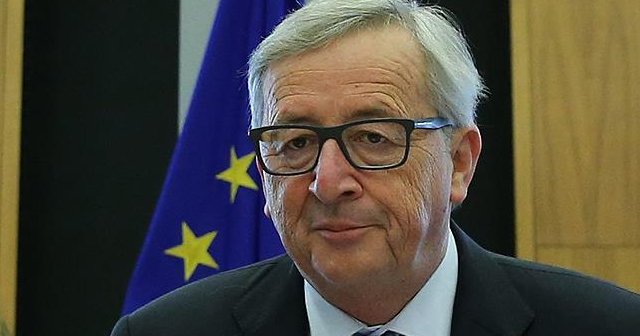 Avrupa Birliği Komisyonu'ndan Fransa'daki çalışma yasasına destek