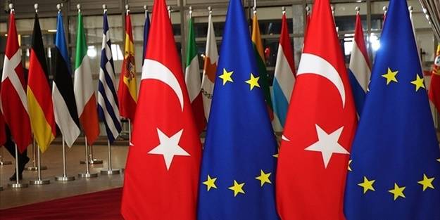 Avrupa Birliği'nden Türkiye'ye övgü dolu sözler