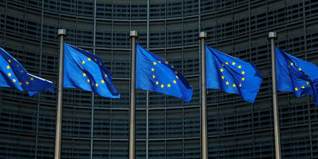 Avrupa Birliği'nin ABD'ye teslimiyeti