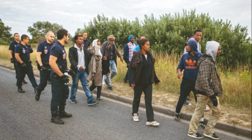 Avrupa Hitler’in sert yasalarını kabul etti