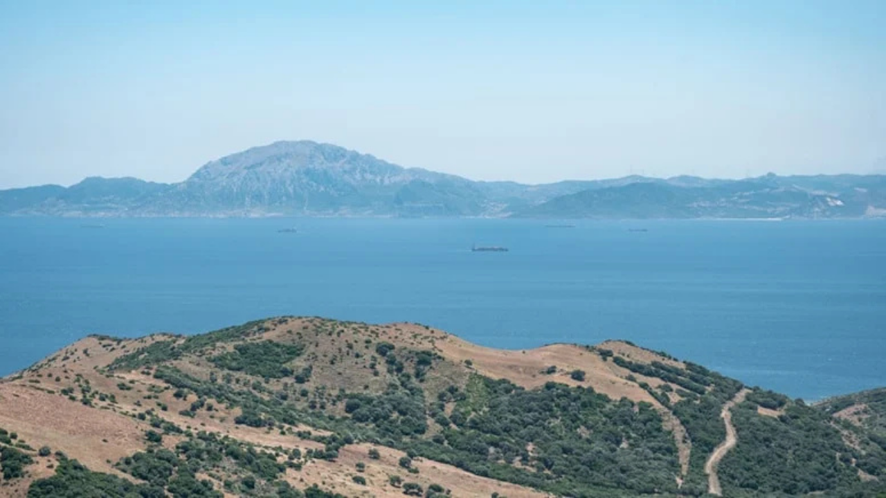 Avrupa ile Afrika’yı birleştirecek dev adım: Cebelitarık’ın altına demiryolu tüneli geliyor