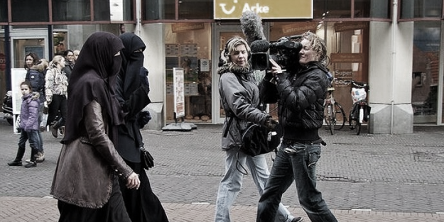 Avrupa İslamofobi Raporu: İslam karşıtlığı kurumsallaşıyor