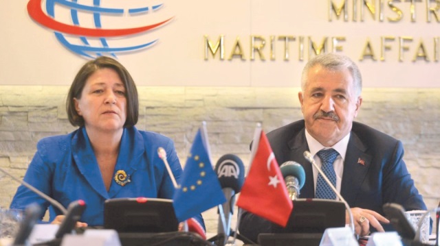 Avrupa Komisyonu bakanlarla görüştü