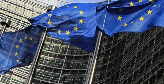 Avrupa Komisyonu,Türkiye için tahminini arttırdı