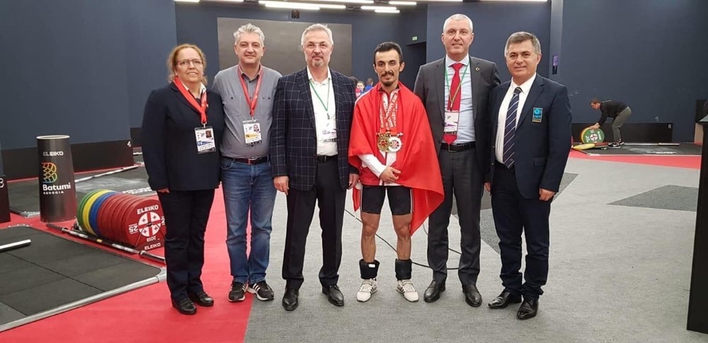 Avrupa Şampiyonasından 1 Gümüş, 2 Bronz madalya 