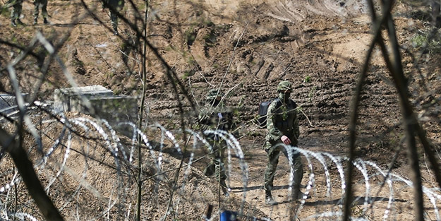 Avrupa ülkesi hayali kuran göçmenler! Yunanistan'dan Türkiye sınırına 35 kilometrelik çelik çit
