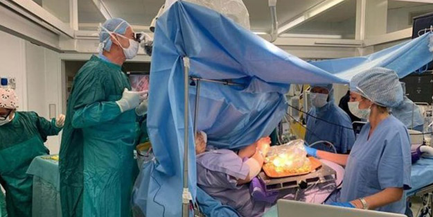 Avrupa ülkesinde bunu da yaptılar! Ameliyat sırasında daha önce görülmemiş hareket