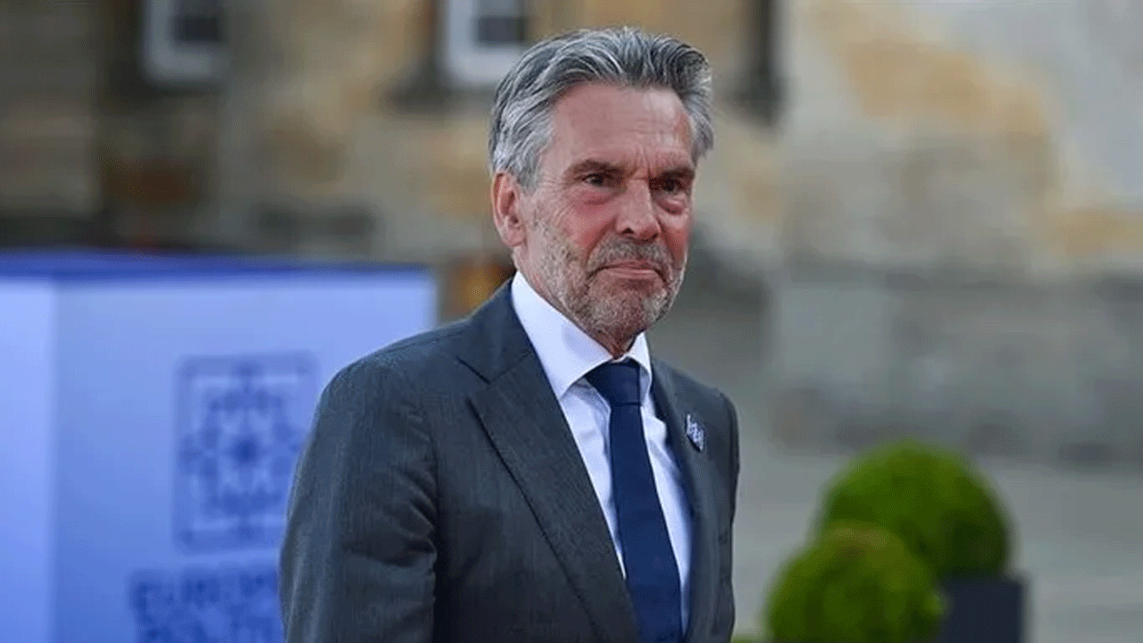 Avrupa'da deprem! Başbakan istifa etti