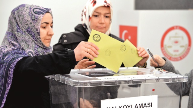 Avrupa’da gurbetçiler sandığa koştu