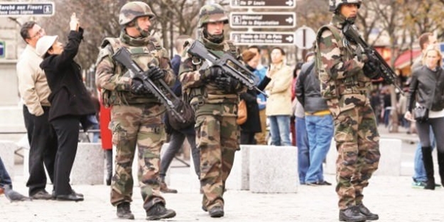 Avrupa'da panik! 700 canlı bomba