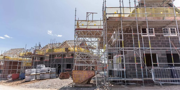 Avrupa'da yeni kriz patladı! Projeleri tek tek durduruyorlar