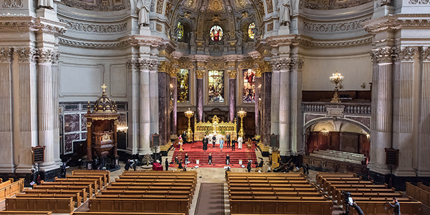 Avrupa'da yeni skandal patlak verdi! 10 bine yakın genç ve çocuk...
