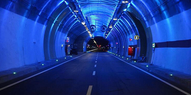 Avrupa'nın en uzunu olacak! Mesafe 30 dakika kısalıyor, Zigana Tüneli’nde sona gelindi