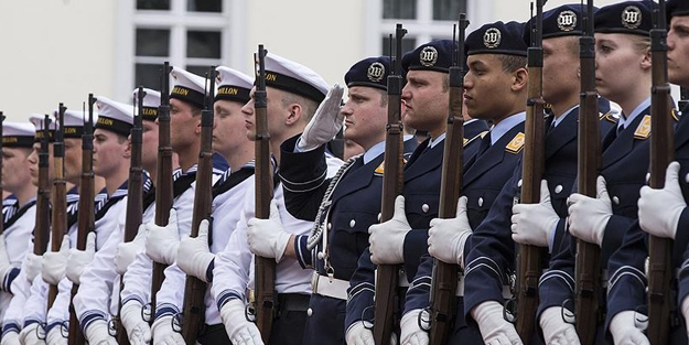 Avrupa'nın 'Müslüman' ikiyüzlülüğü: Vazgeçilmezimiz