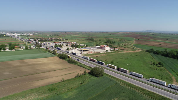 Avrupa'ya açılan sınır kapılarında TIR yoğunluğu