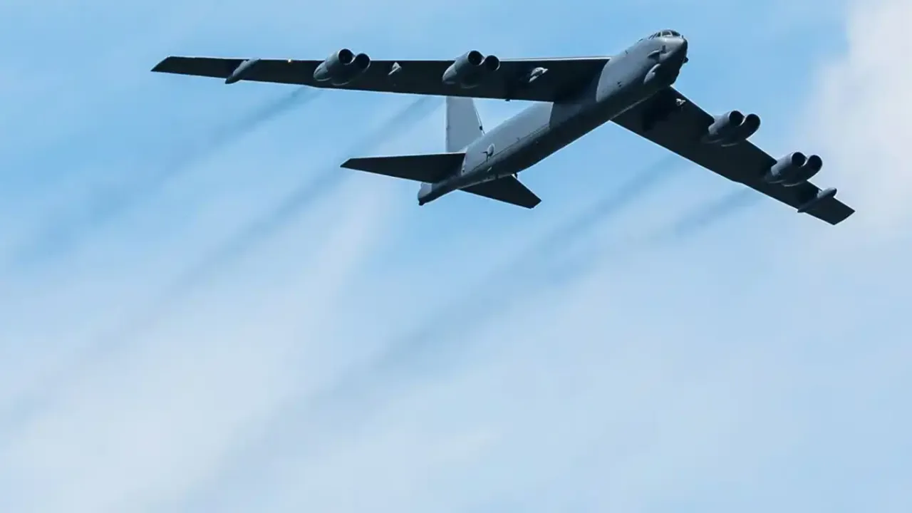 Avrupa'ya bombardıman uçakları gönderildi!