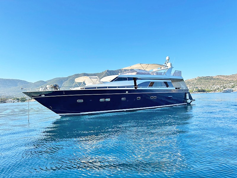 Avrupa'ya geçemeden yakalandılar: Milyonluk yatla göçmen kaçakçılığı