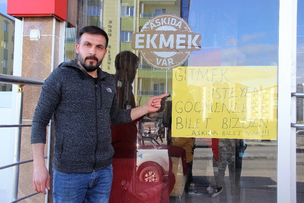 Avrupa’ya gitmek isteyen mülteciler için askıda bilet kampanyası başlattı 