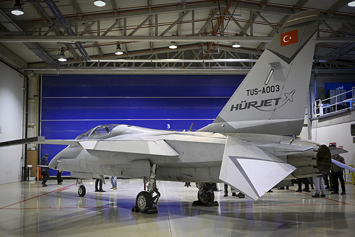 Avrupa’ya uçak ihraç ediyoruz! 30 adet uçak için imzalar atıldı