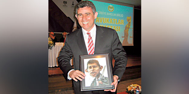 Avukatlardan Feyzioğlu’na tepki: Cübbeni çıkar!